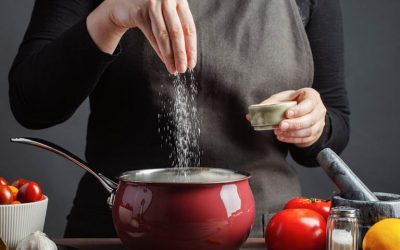 Un poco menos de sal ayuda bastante